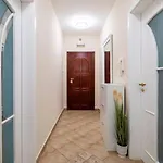 Apartment 2bdrm *