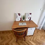 2bdrm Apartment *