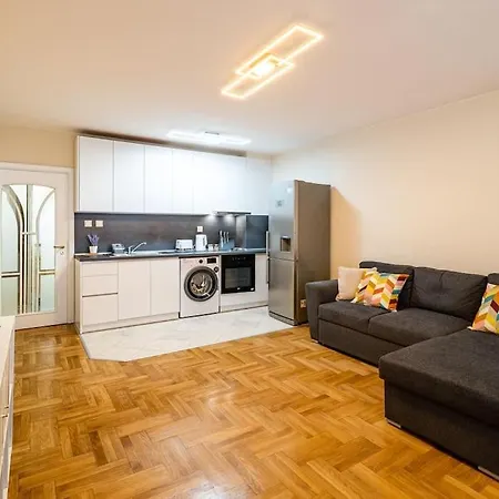 2bdrm Apartment Warna