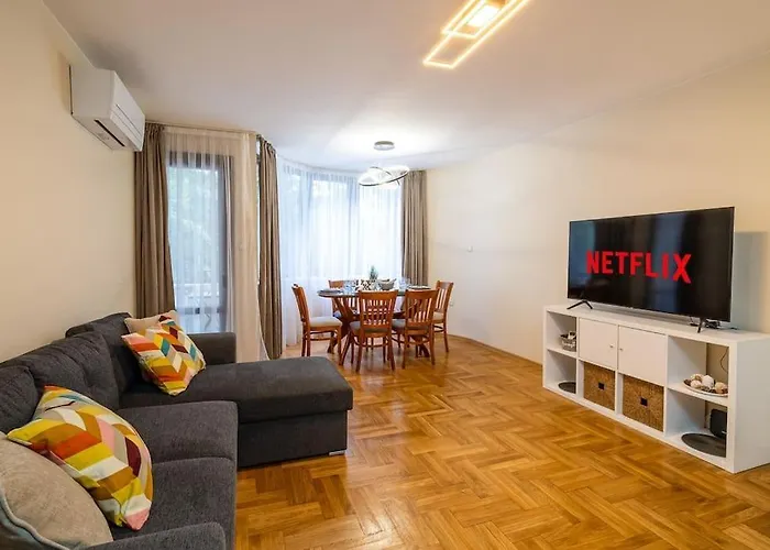 2bdrm Apartament *